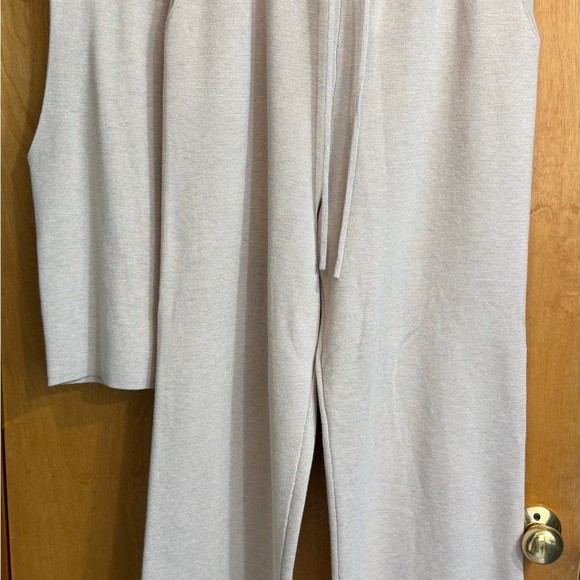 Cyrus Light Gray Knit Pants & Top Set - Picture 2 of 2